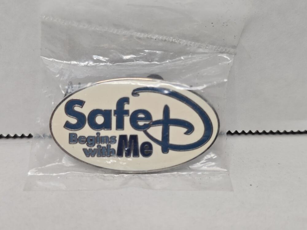 Disney Safe Begins With Me Pin Lapel Pin Rare Sealed